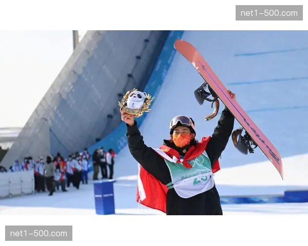 苏翊鸣坡面障碍技巧夺首金 22岁生日当天捅破窗户纸